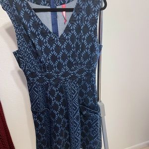 Sleeveless denim dress